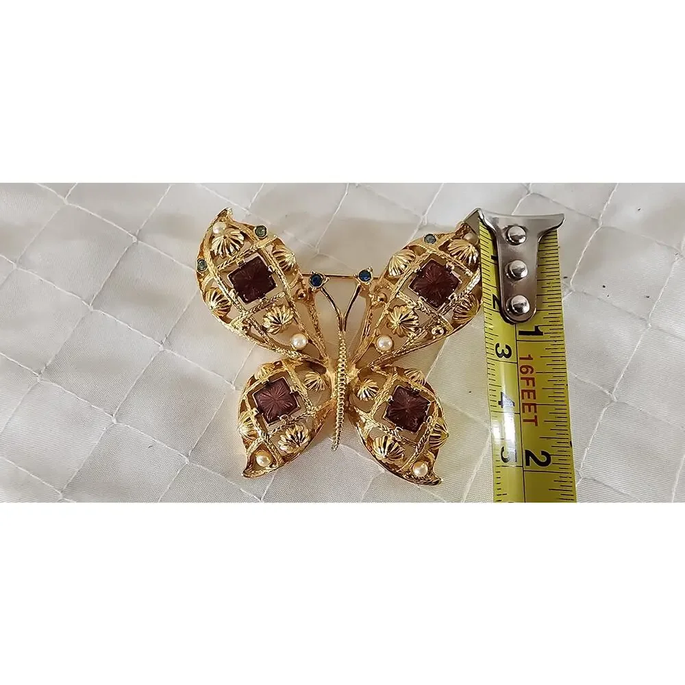 Vintage Avon Butterfly Brooch Art 851 Gold Tone Faux Pearl Rhinestone 1970s
